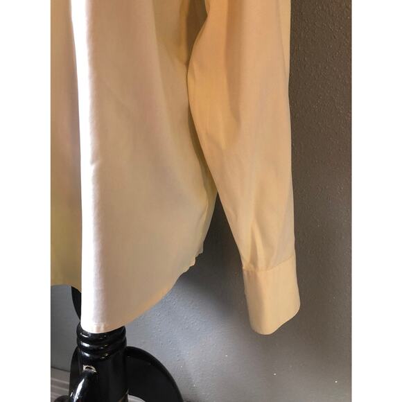Eddie Bauer wrinkle resistant light yellow button up blouse size XL - Picture 3 of 4